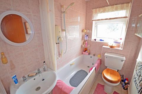 84 Buckingham Way, Frimley, Camberley, GU16 8XP