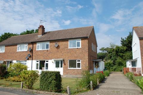 2 bedroom maisonette to rent, Fairlawns, Horley RH6