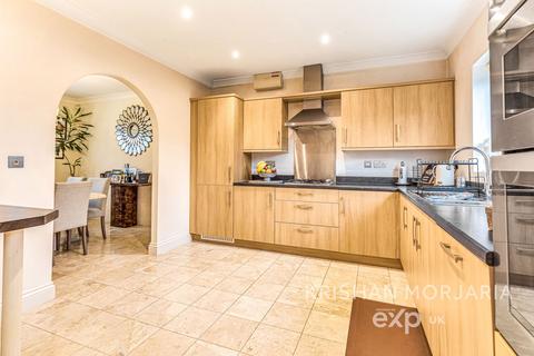 4 bedroom detached house for sale, Old Church Road, Leicester LE19