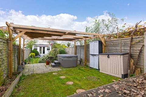 3 bedroom terraced house for sale, Freshbrook Road, Lancing