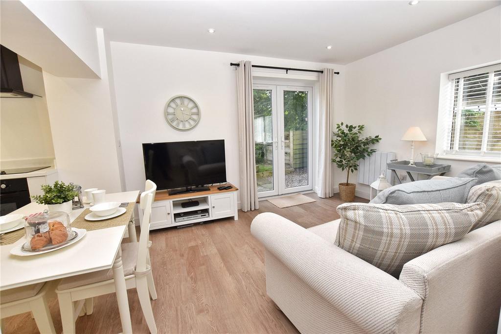 Apartment Lounge