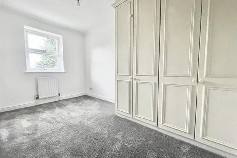 12 Hounslow Road, Hanworth, Feltham, TW13 6QH