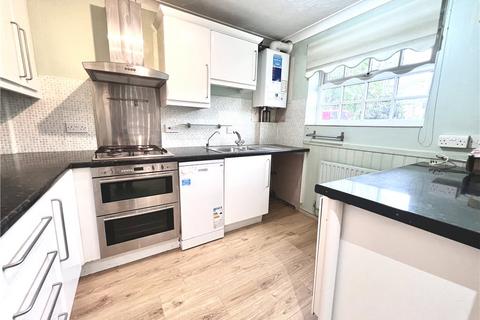12 Hounslow Road, Hanworth, Feltham, TW13 6QH