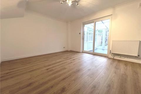 12 Hounslow Road, Hanworth, Feltham, TW13 6QH