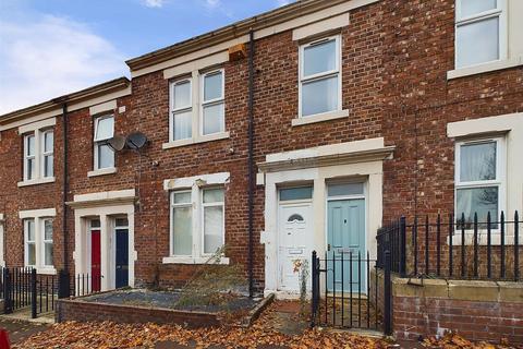 3 bedroom flat for sale, Hyde Park Street, Gateshead NE8