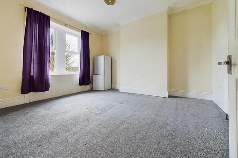 3 bedroom flat for sale, Hyde Park Street, Gateshead NE8