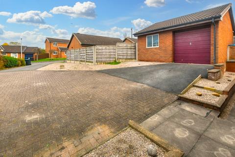 2 bedroom semi-detached bungalow for sale, Hillside, Northwich