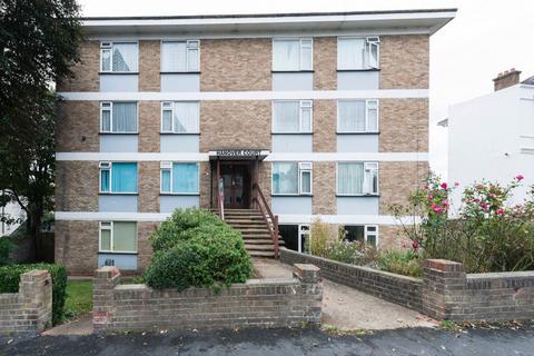 2 bedroom flat to rent, Hanover Court, 11 Wellington Road, Brighton