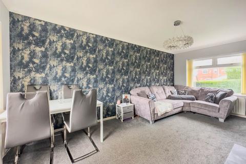 3 bedroom end of terrace house for sale, Rawfolds Avenue, Batley