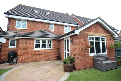 5 bedroom detached house for sale, Proctor Drive, Lee-On-The-Solent, Hampshire, PO13