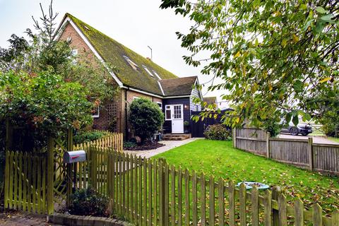 3 bedroom semi-detached house for sale, Throwley Road, Throwley, ME13