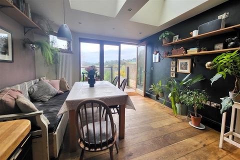 43 Westward Road, Stroud, GL5 4JA
