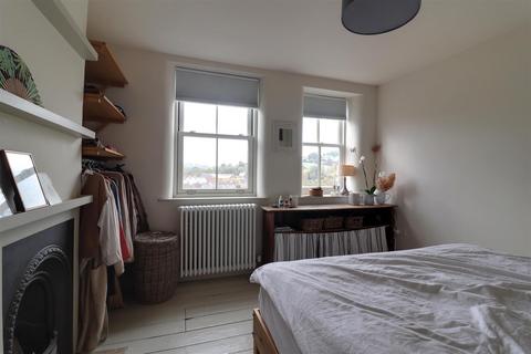 43 Westward Road, Stroud, GL5 4JA