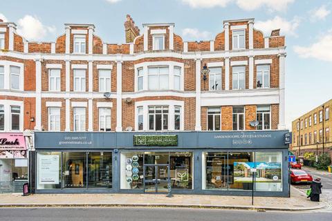 4b Garfield Road, Twickenham, TW1 3JS