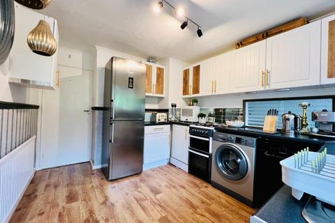 55 Chichester Road, Sandgate, Folkestone, CT20 3BW
