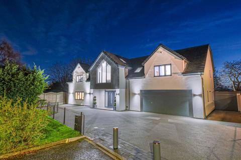 5 bedroom detached house for sale, Ousebank Way, Milton Keynes MK11