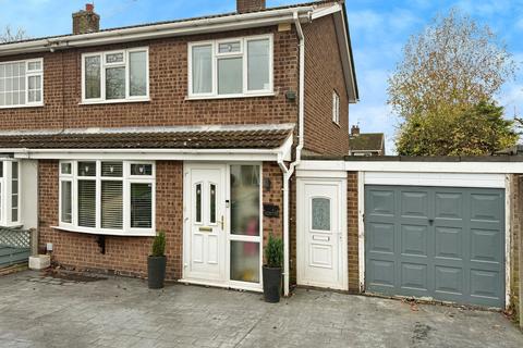 3 bedroom semi-detached house for sale, Embleton Close, Hinckley