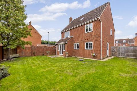 5 bedroom detached house for sale, Juniper Crescent, Spalding