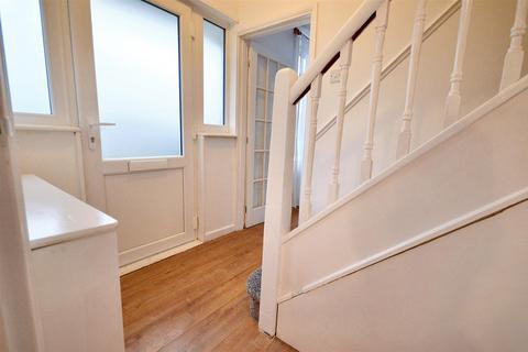 2 bedroom terraced house to rent, Broadway East, Northampton, NN3