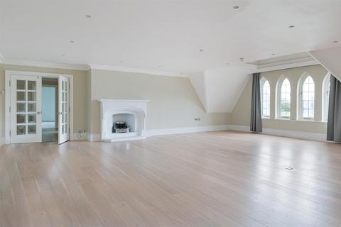 4 bedroom penthouse for sale, Penthouse Apartment on Brook Lane, Alderley Edge