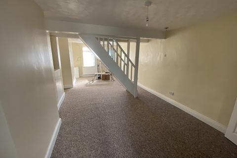 2 bedroom terraced house to rent, Chalkwell Road, Sittingbourne, Kent, ME10