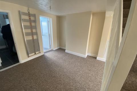 2 bedroom terraced house to rent, Chalkwell Road, Sittingbourne, Kent, ME10