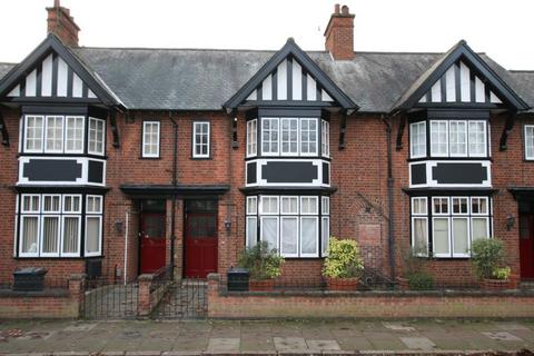 4 bedroom terraced house to rent, East Avenue, Leicester LE2