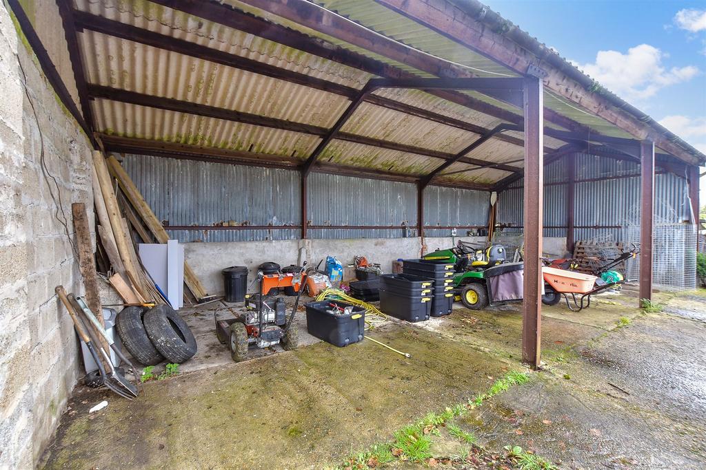 Workshop/Outbuildings