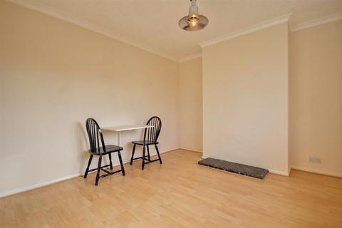 1 bedroom flat to rent, Whimbrel Avenue, Hornsea