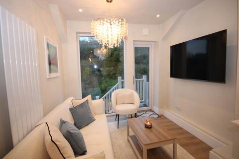 32 Conway Road, Treorchy, CF42 6UR