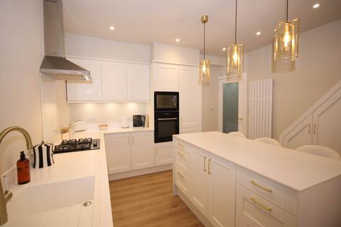 32 Conway Road, Treorchy, CF42 6UR