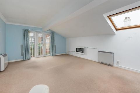 2 bedroom apartment for sale, Tankerton Road, Tankerton, Whitstable