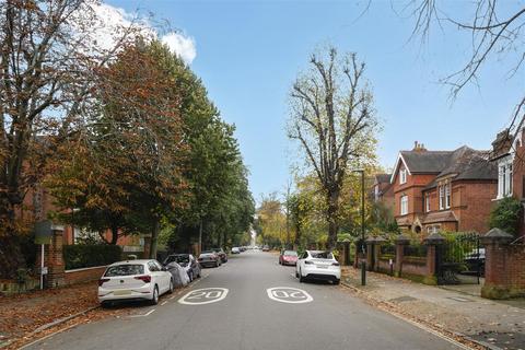 Studio for sale, 4 Waldegrave Park, Twickenham TW1