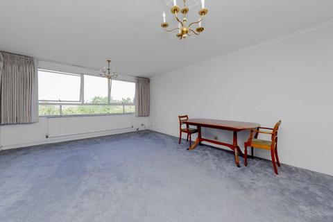 2 bedroom flat for sale, High Mount, Hendon NW4