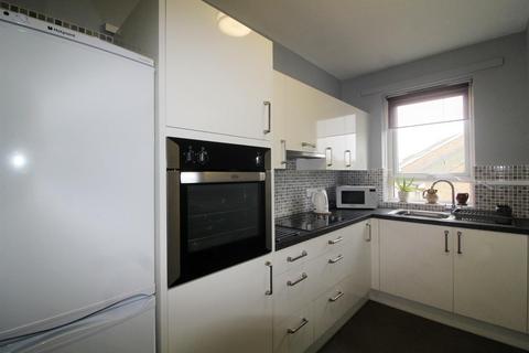 2 bedroom retirement property for sale, Potters Lane, Barnet EN5