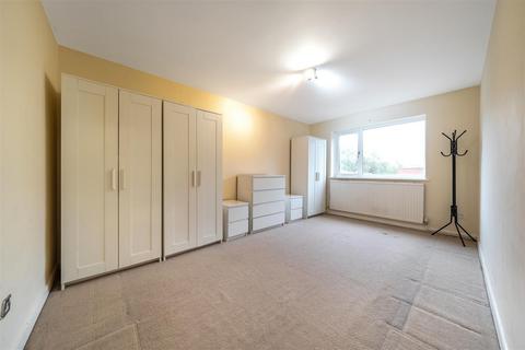35 Crown Walk, Wembley, HA9 8HU