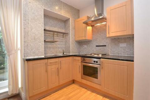 2 bedroom flat to rent, Potternewton Lane, Leeds LS7