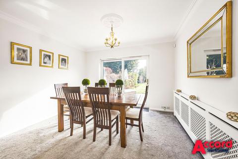 28 Millbrook Gardens, Gidea Park, Romford, RM2 5RP