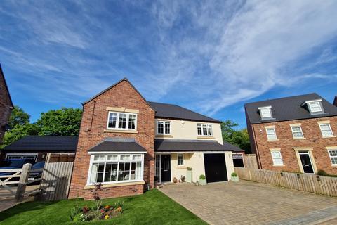 4 bedroom detached house for sale, Woodlands Lane, Leeds, West Yorkshire, LS16