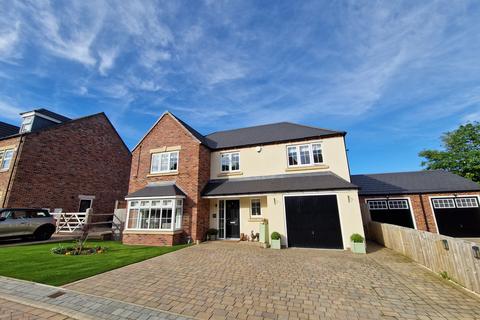 4 bedroom detached house for sale, Woodlands Lane, Leeds, West Yorkshire, LS16