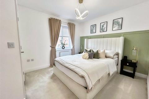 3 bedroom semi-detached house for sale, Park Hill Way, Wakefield, West Yorkshire