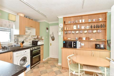 2 bedroom mobile home for sale, Shripney Road, Bognor Regis, West Sussex