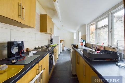 3 bedroom terraced house for sale, Oxford Street, Scarborough