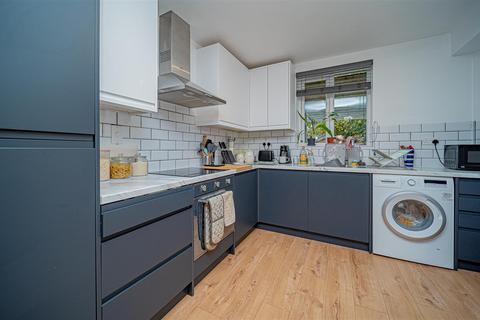 31 Berryfield Park, Melksham, SN12 6EE