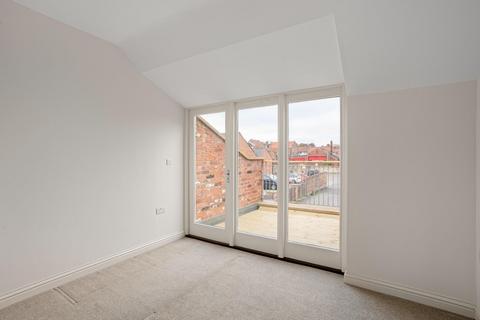 2 bedroom end of terrace house for sale, Wheelgate Square, Malton