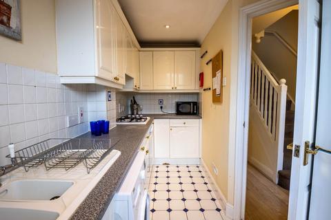 4 bedroom house to rent, Station Road West, Canterbury, Kent