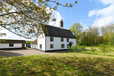 3 bedroom semi-detached house to rent, Halesworth