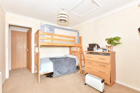 1 bedroom maisonette for sale, St. John's Crescent, Broadbridge Heath, Horsham, West Sussex