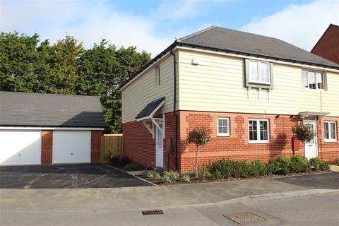 3 bedroom semi-detached house to rent, Brougham Grove, Angmering, BN16