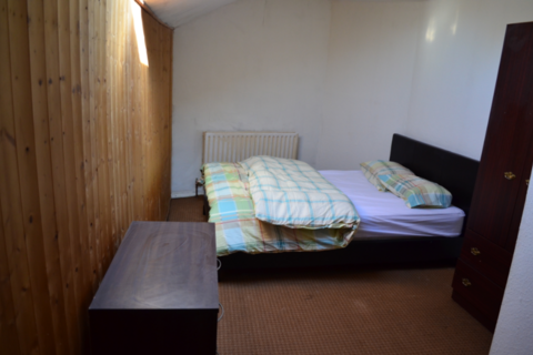 3 bedroom flat to rent, Leeds LS3